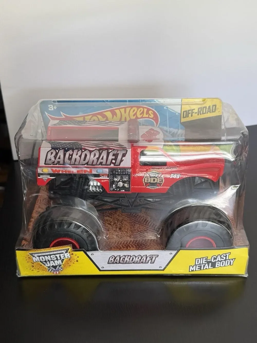 2015 Hot Wheels Monster Jam Backdraft 1:24 Die Cast Truck New Sealed Mattel